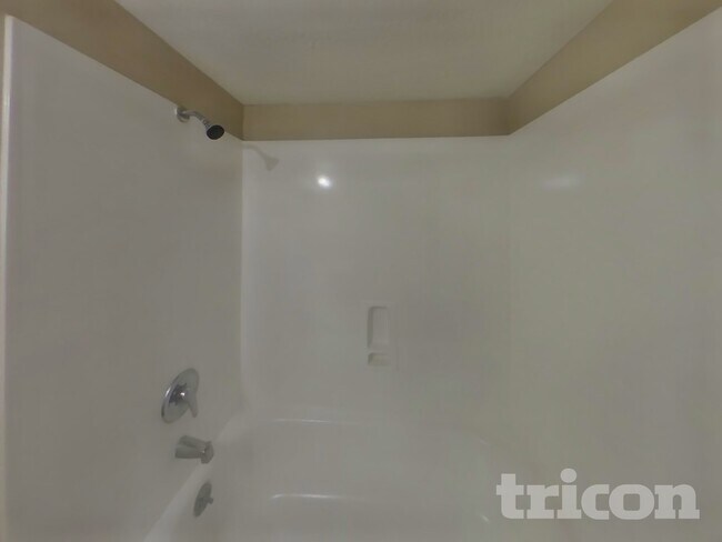 Building Photo - 7475 W Beryl Ave