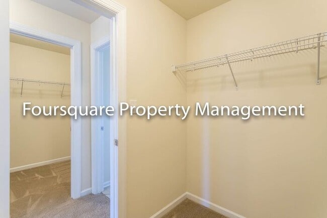 Building Photo - Single Family Home |1st Floor- Guest Suite...