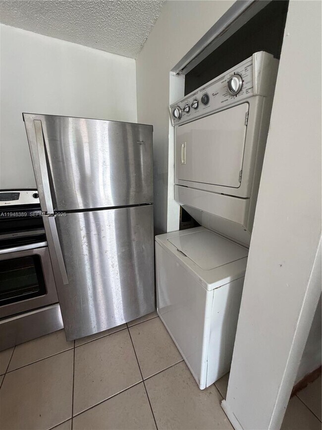 Building Photo - 1491 NW 22nd Ct