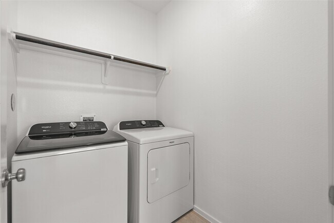 Building Photo - 702 Sand Dollar Dr