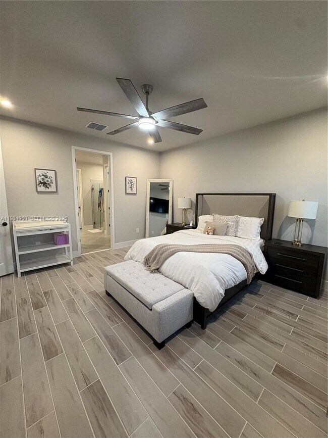 Building Photo - 5020-5124 124th Ave E