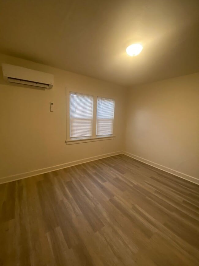 Building Photo - Non-Refundable & Security Deposit Total: $1150.00