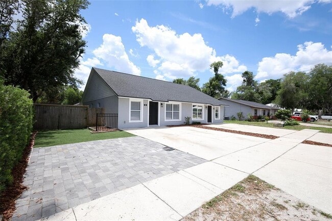 Building Photo - 786 Lincoln Pkwy