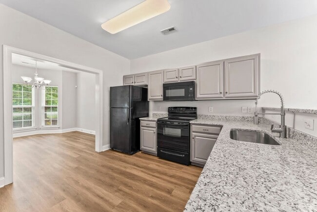 Building Photo - Spacious Townhome in Siegel School Zone – 2 Private Suites & Open Floor Plan!