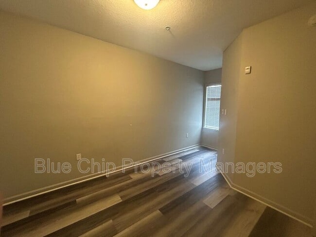 Building Photo - 14200 Avalon Rd