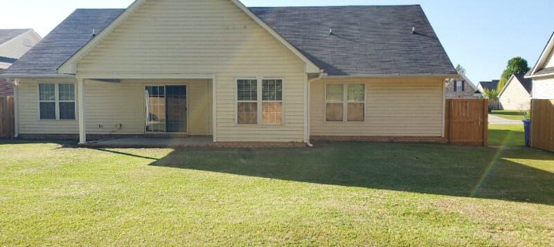 Building Photo - 8245 Frenchorn Ln