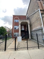 Building Photo - 2359 S Albany Ave