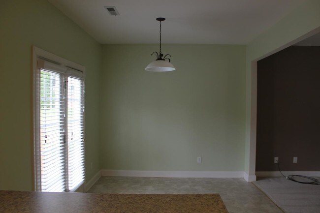 Breakfast Area - 2915 Atwood Rd