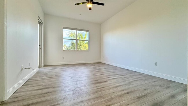 Building Photo - 1759 NW 124th Way