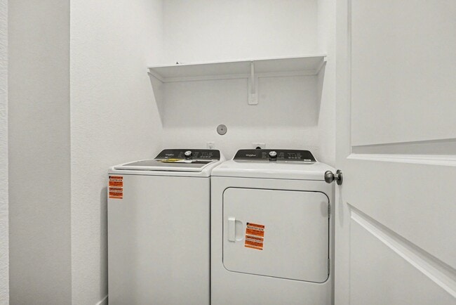 Building Photo - 622 Amber Fls Dr