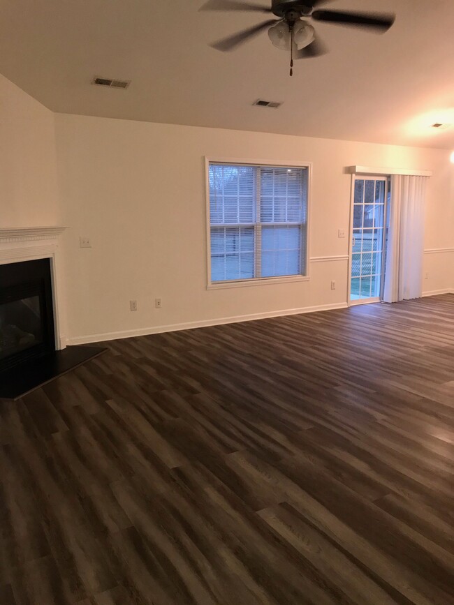 Building Photo - 5138 Fiddlers Run Dr