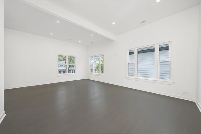 Building Photo - 9771 W 143rd St