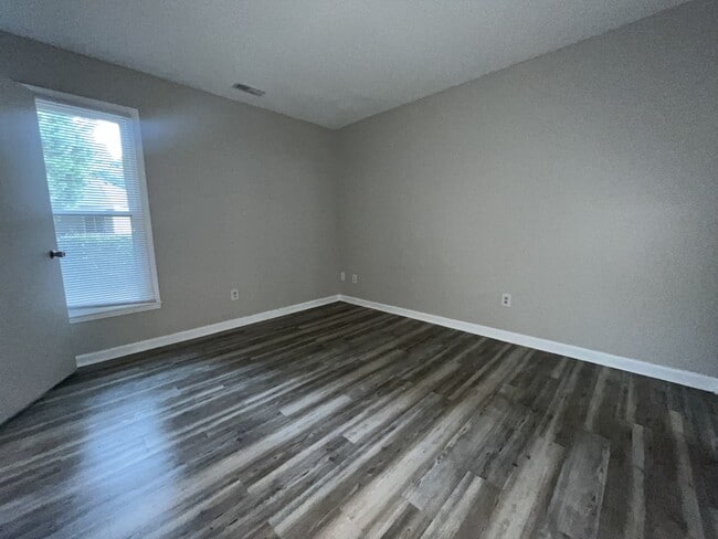 Building Photo - 3561 Mill Run