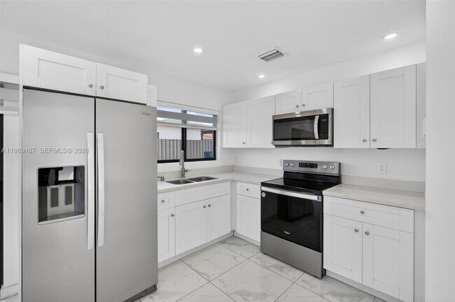 Building Photo - 2490 NW 44th St