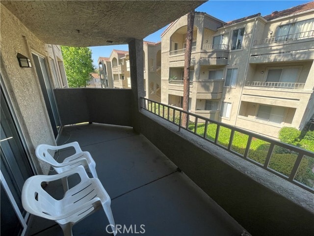 Building Photo - 1020 La Terraza Cir