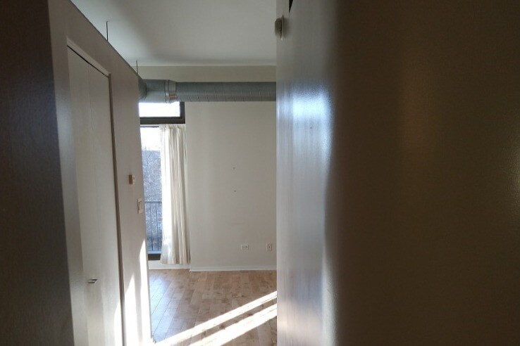 Building Photo - 5200 S Ellis Ave