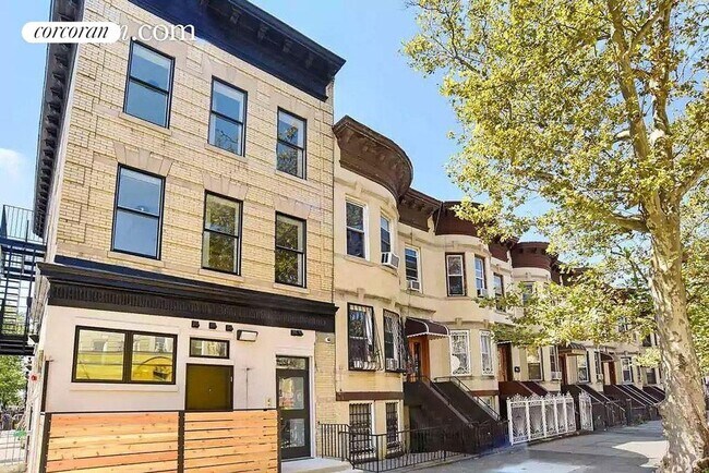 Building Photo - 440 Irving Ave