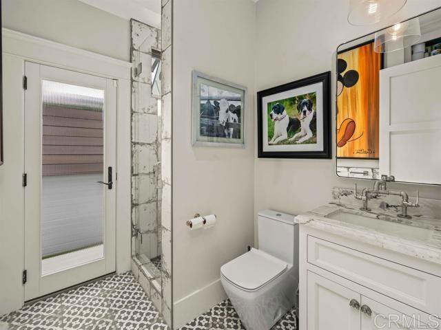 Building Photo - 1027 G Ave