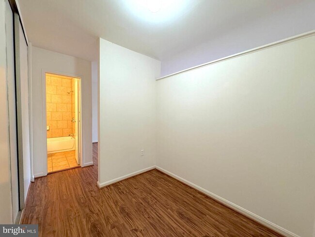Building Photo - 4645 Logsdon Dr