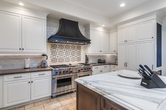 Building Photo - Flexible terms - A Rare Retreat hidden above the Canyons + Separate Guest House  Fully furnished:...