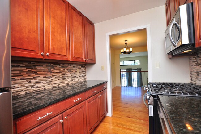 Building Photo - 305 Timber Ln