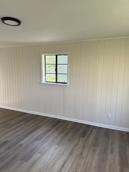 Building Photo - 2644 20th Place Ensley
