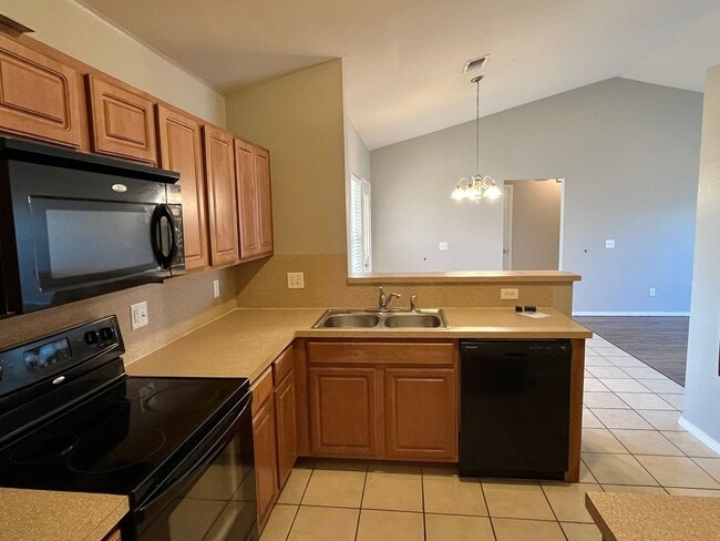 Building Photo - Cute 3 Bed, 2 Bath In Deer Creek Schools