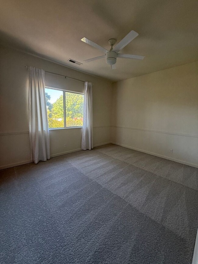 Building Photo - Beautiful 3-Bedroom, 2.5-Bath Home in Wind...