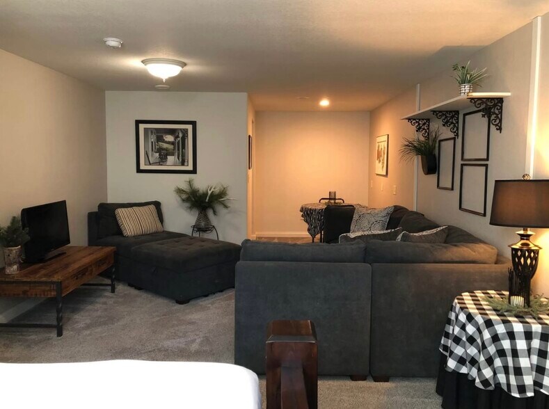 Building Photo - 3313 46th Ave SE