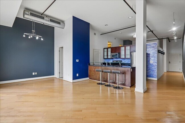 Building Photo - Unbeatable location, Contemporary 1 BD 1.5 BA in Adams Morgan with PARKING, private balcony and R...