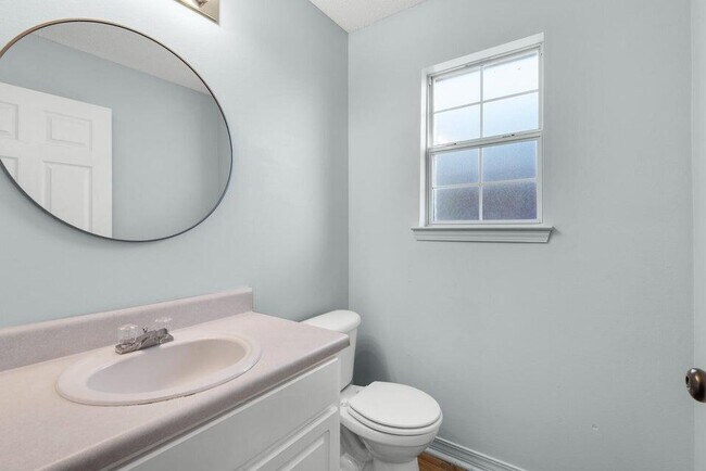 Building Photo - 9756 Seafarer's Way