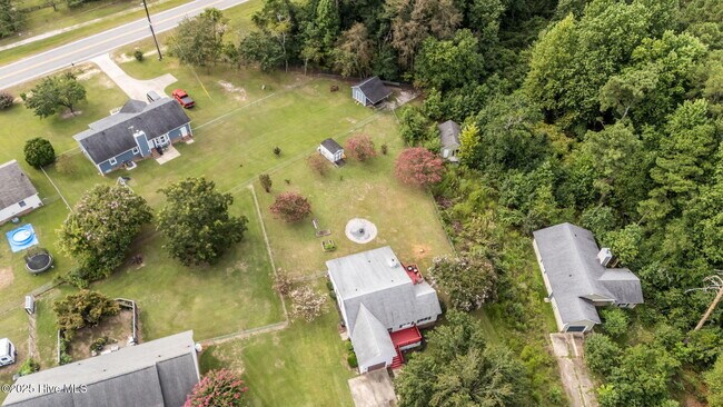 Building Photo - 39 Orrin Ct