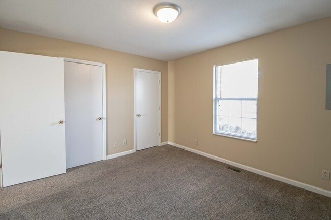 Building Photo - 363 Peabody Dr