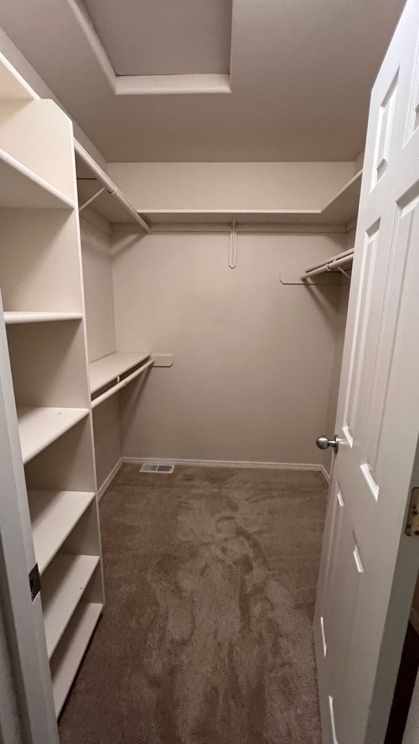 Building Photo - A spacious (4) Bedroom, (2.5) Bathroom hom...