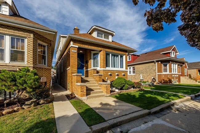Building Photo - 3838 W 64th St