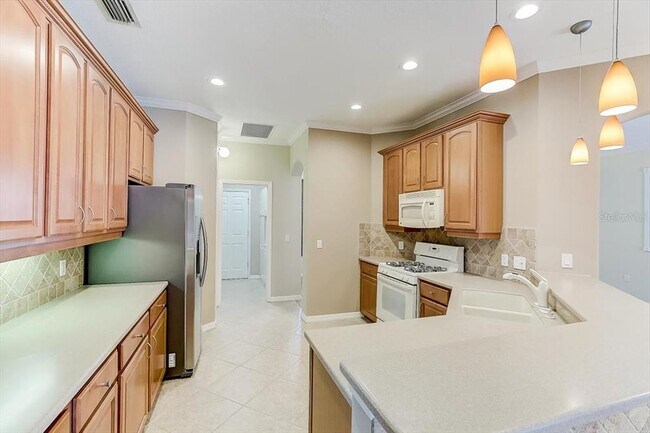 Building Photo - 6214 Warbler Ln