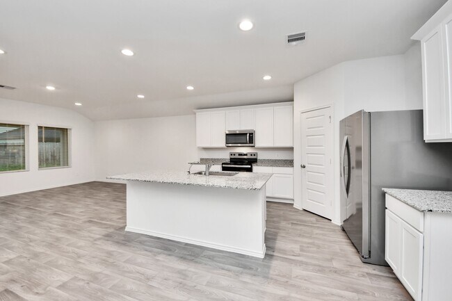 Building Photo - 2227 Laurel Bloom Ln