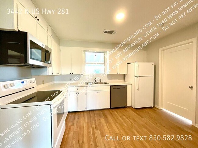 Building Photo - 3442 N U.S. Hwy 281