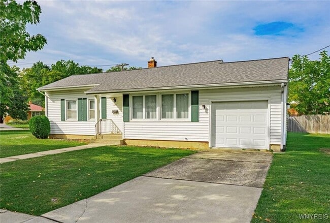 Building Photo - 1088 98th St