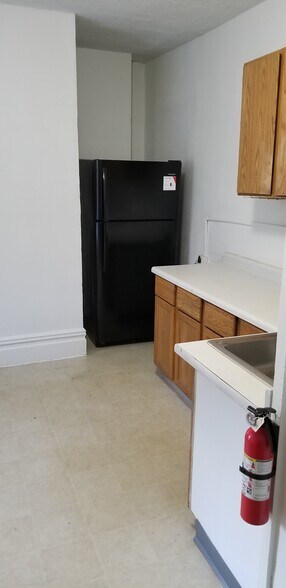 Kitchen - 1125 S Westnedge Ave