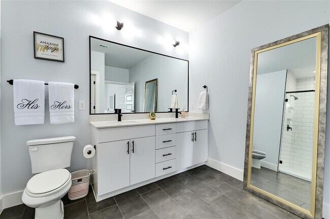 Building Photo - 3101 Govalle Ave