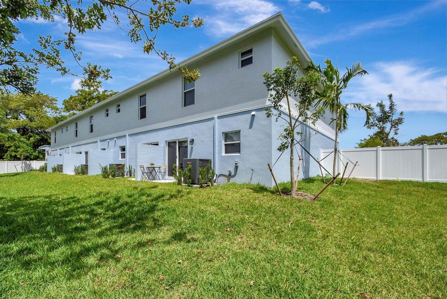 Building Photo - 3871 Patio Ct