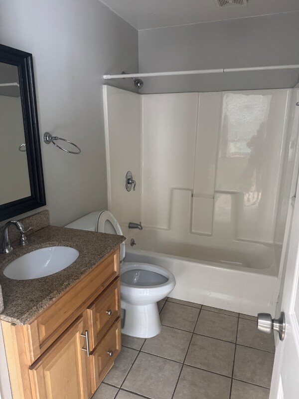 Building Photo - 401 Klotter Ave