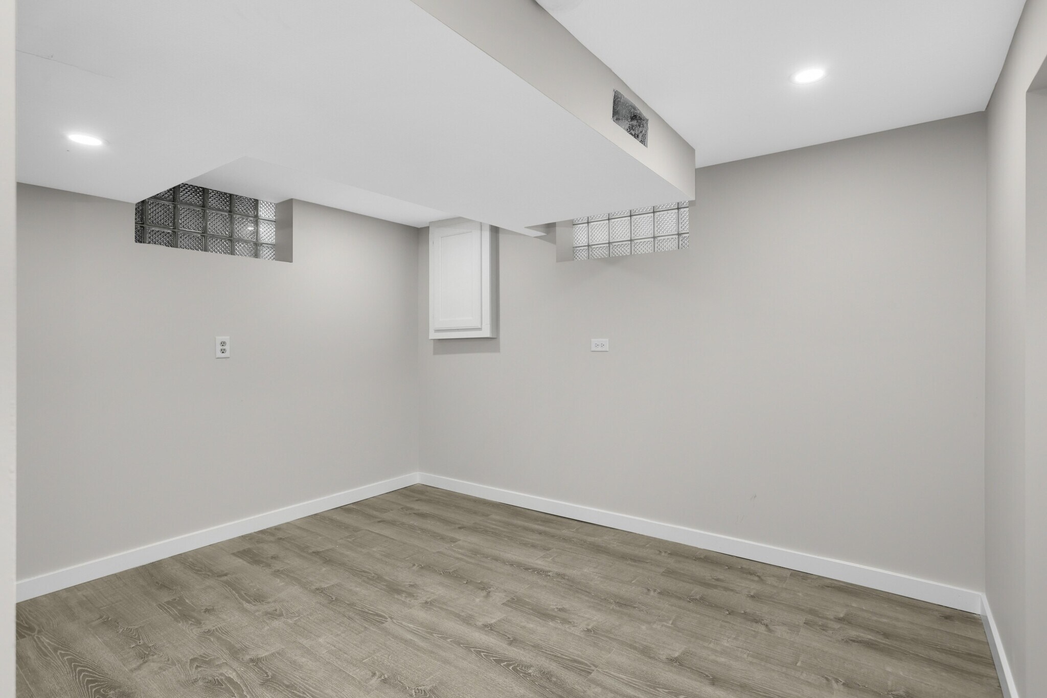 Building Photo - 3744 Perry Ave N