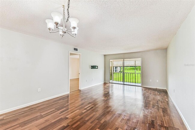 Building Photo - 204 Mary Dr