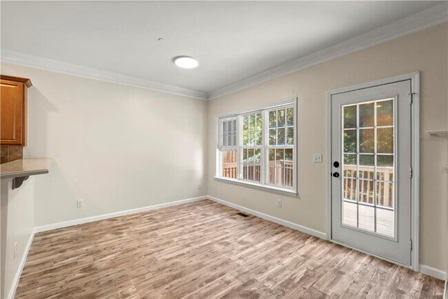 Building Photo - 119 Wetherbrooke Ln SE