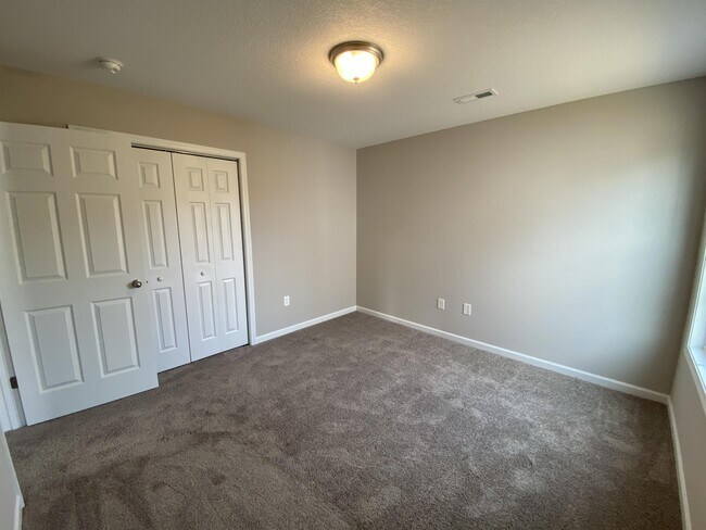 Building Photo - 8233 Zodiac Ln