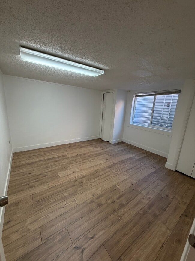 Building Photo - 1830 S Tennyson St