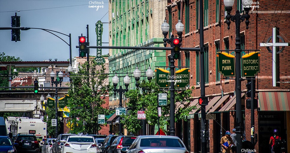 bryn myer business district adjacent to building - 1122 W Catalpa Ave