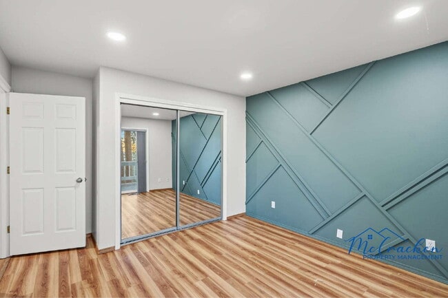 Building Photo - 525 Ashland Loop Rd